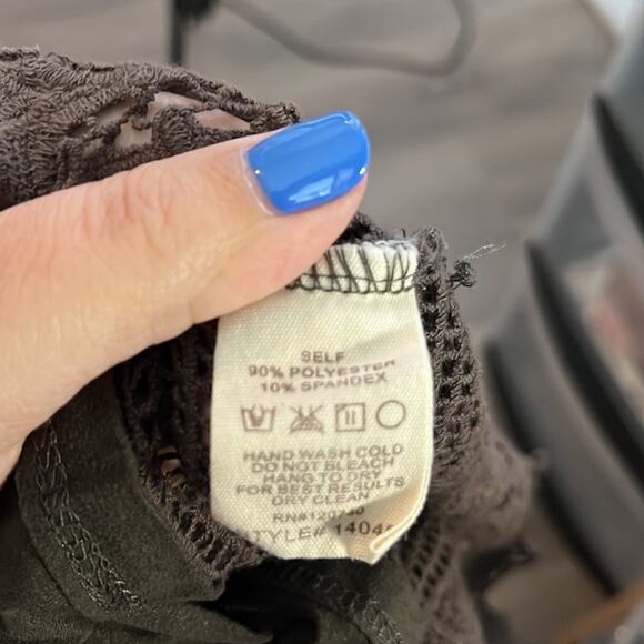 Hem and Thread Brown Long Sleeve Top Size Small - Picture 7 of 7